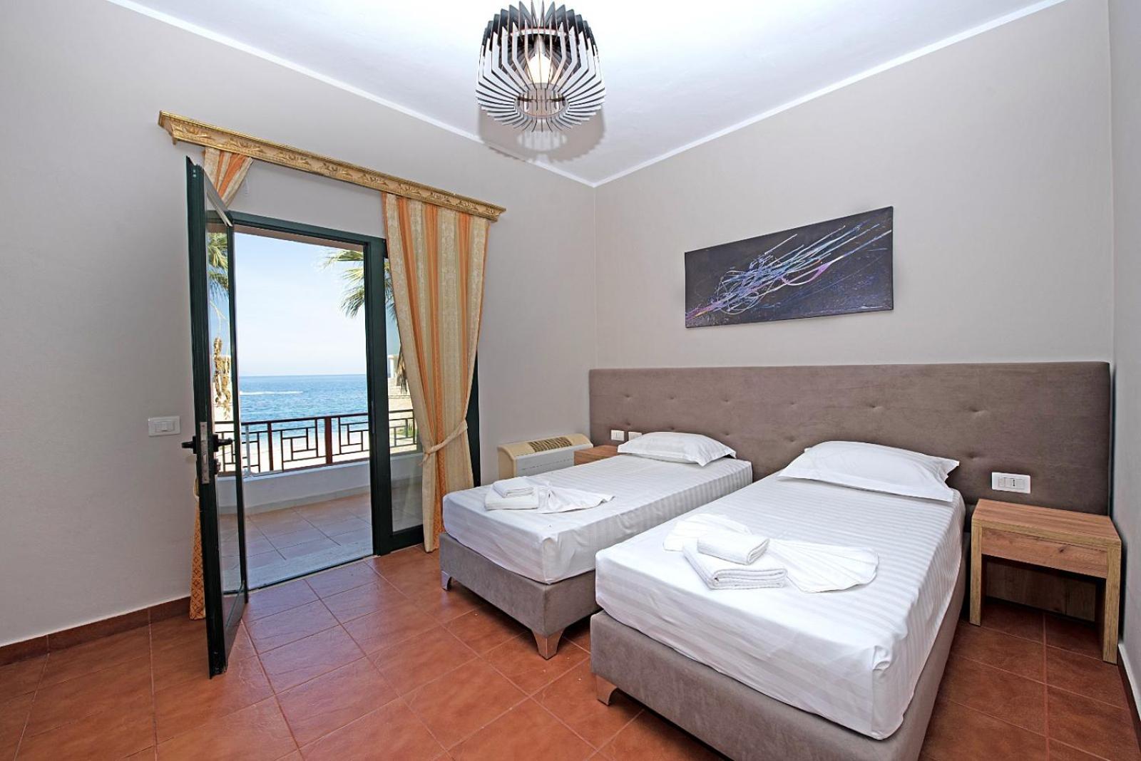 Palmanova Beach Mardok Vlore Luaran gambar